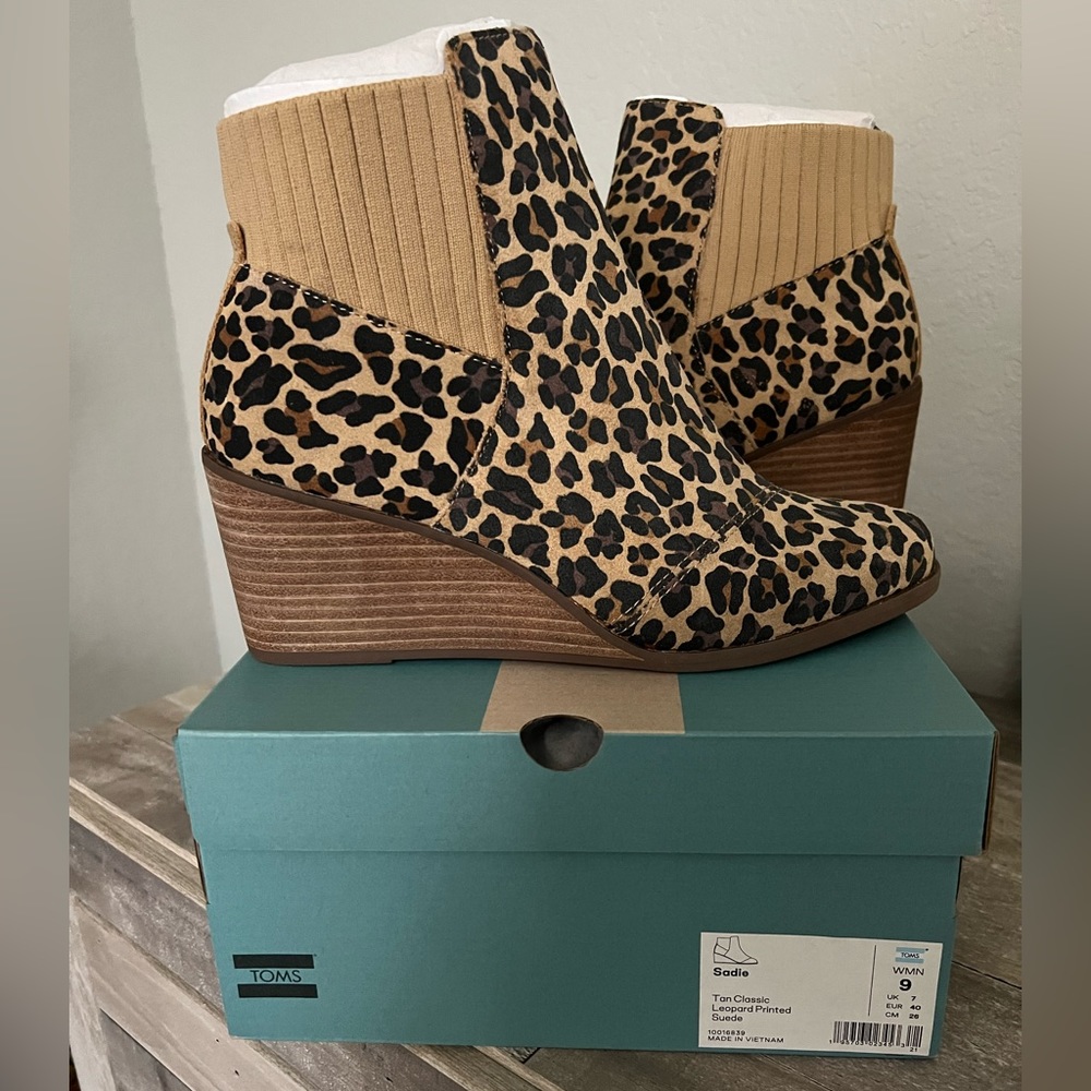 Toms Leopard Print Ankle Boots